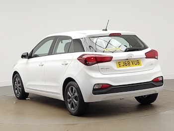 Used Hyundai i20 2018 for sale - 79144085: Photo