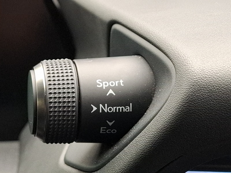 Used Lexus UX 2021 for sale - 76418869: Photo 17