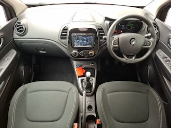 Used Renault Captur 2019 for sale - 77580134: Photo