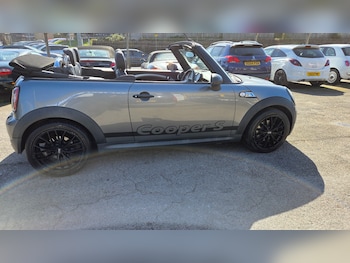 Used MINI Convertible 2009 for sale - 78457561: Photo