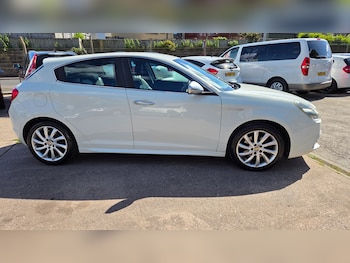 Used Alfa Romeo Giulietta 2012 for sale - 78864486: Photo