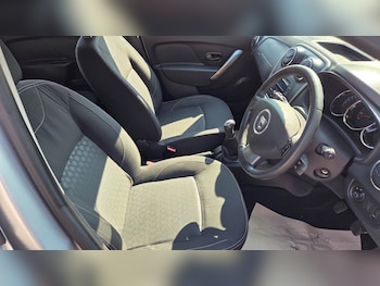 Used Dacia Sandero 2013 for sale - 79449203: Photo