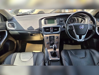 Used Volvo V40 2014 for sale - 79197770: Photo