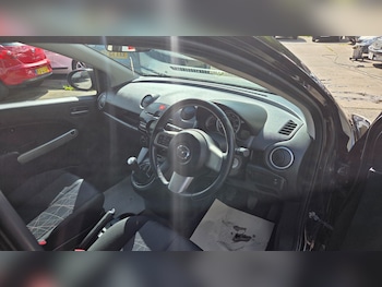 Used Mazda Mazda2 2011 for sale - 78908942: Photo