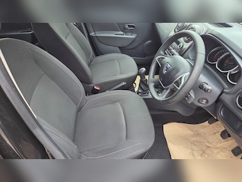 Used Dacia Sandero 2017 for sale - 79197684: Photo