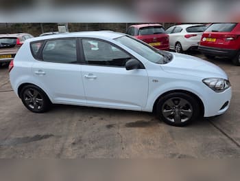 Used Kia Ceed 2010 for sale - 79845047: Photo