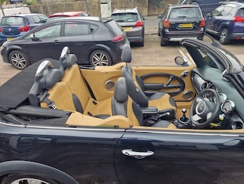 Used MINI Convertible 2006 for sale - 78468042: Photo