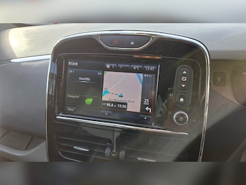 Used Renault Zoe 2016 for sale - 78459157: Photo