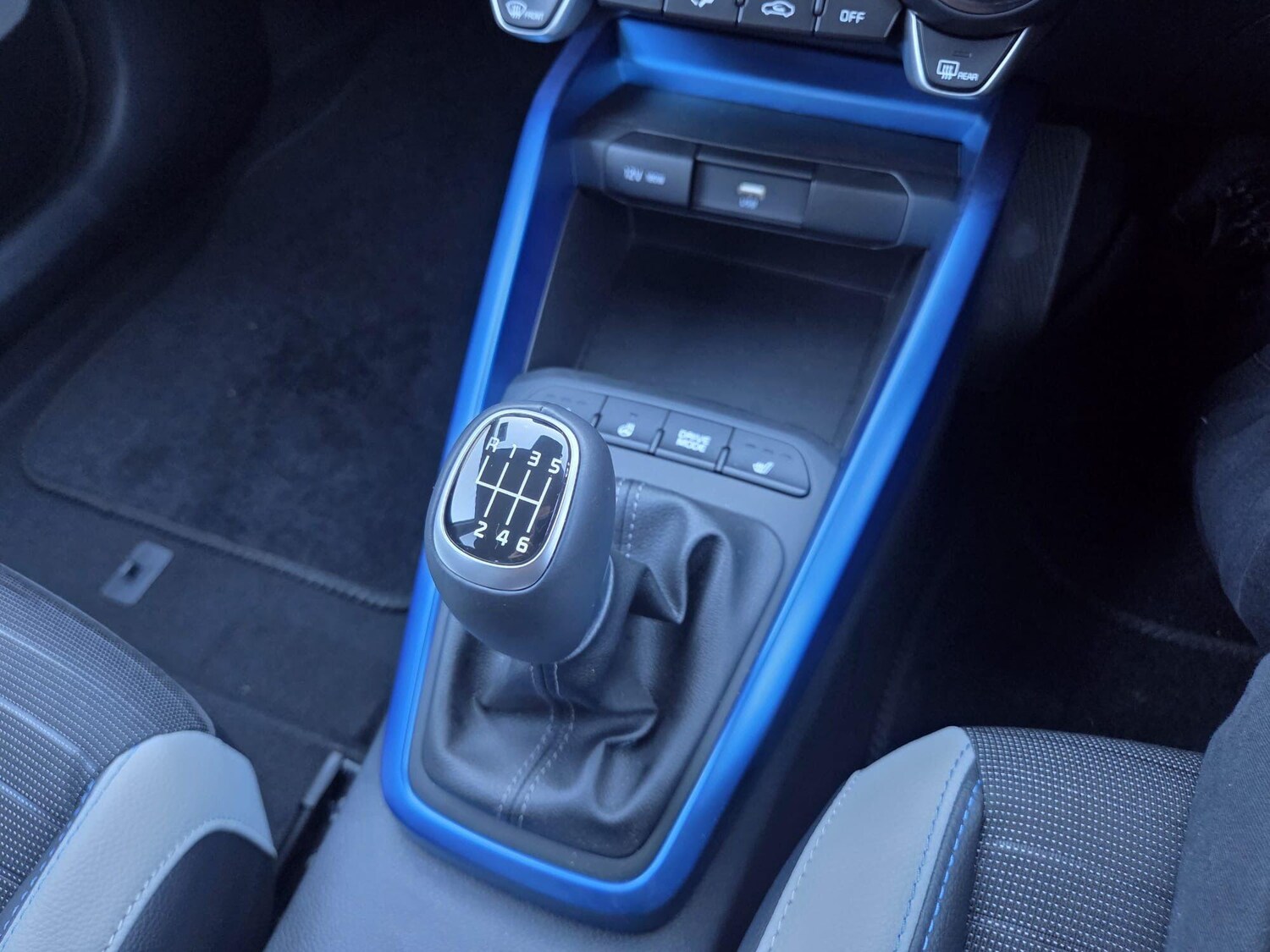 Used Kia Stonic 2025 for sale - 77722875: Photo 21