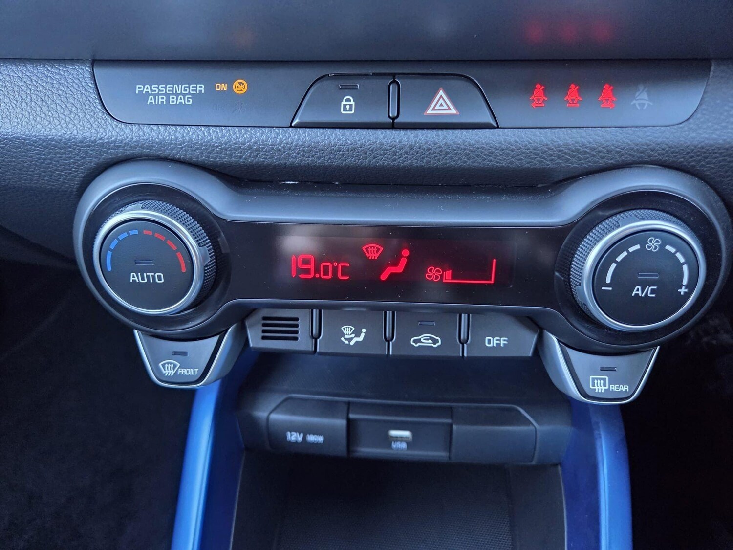 Used Kia Stonic 2025 for sale - 77722875: Photo 22