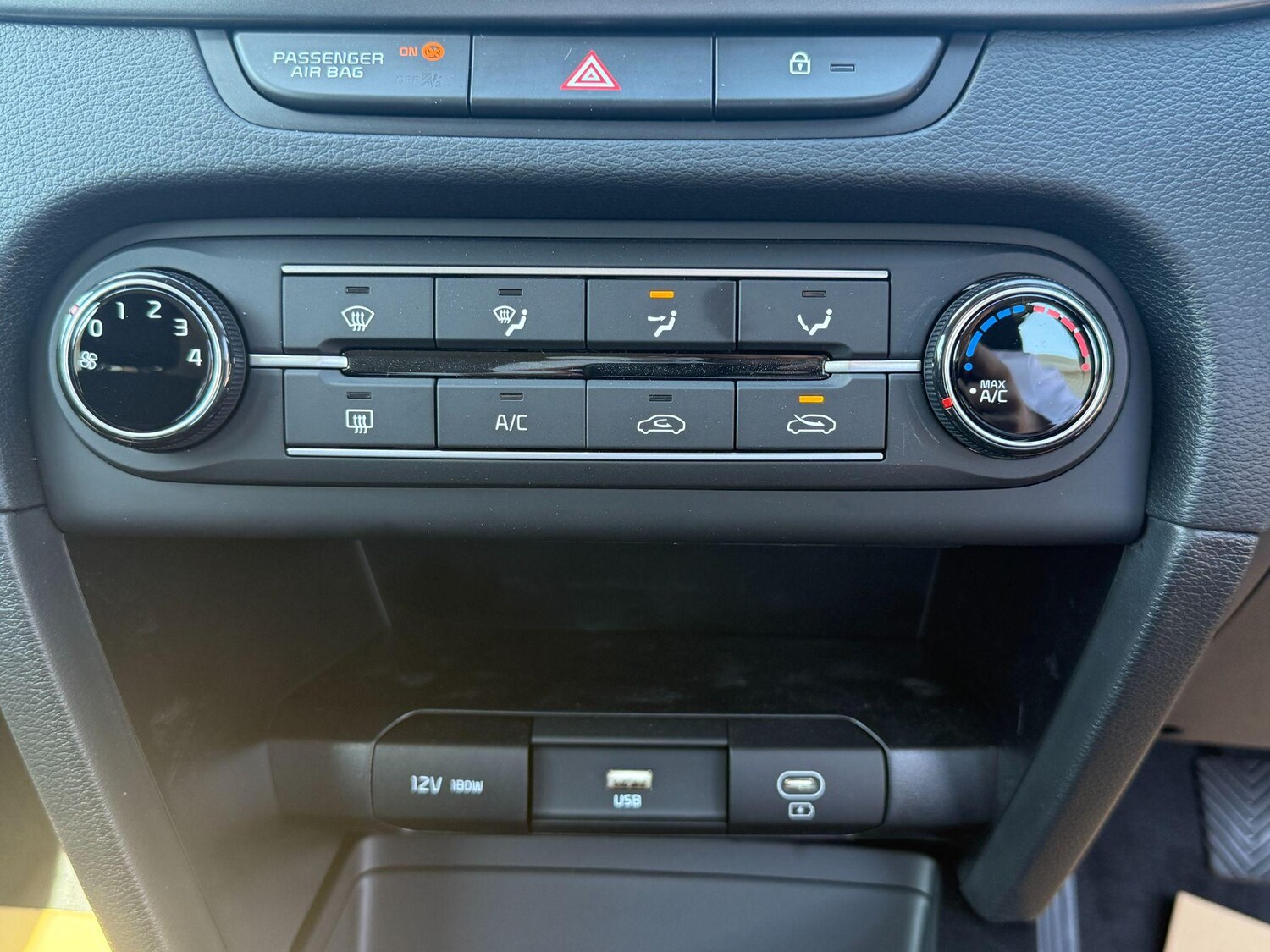 Used Kia Ceed 2025 for sale - 76865657: Photo 25