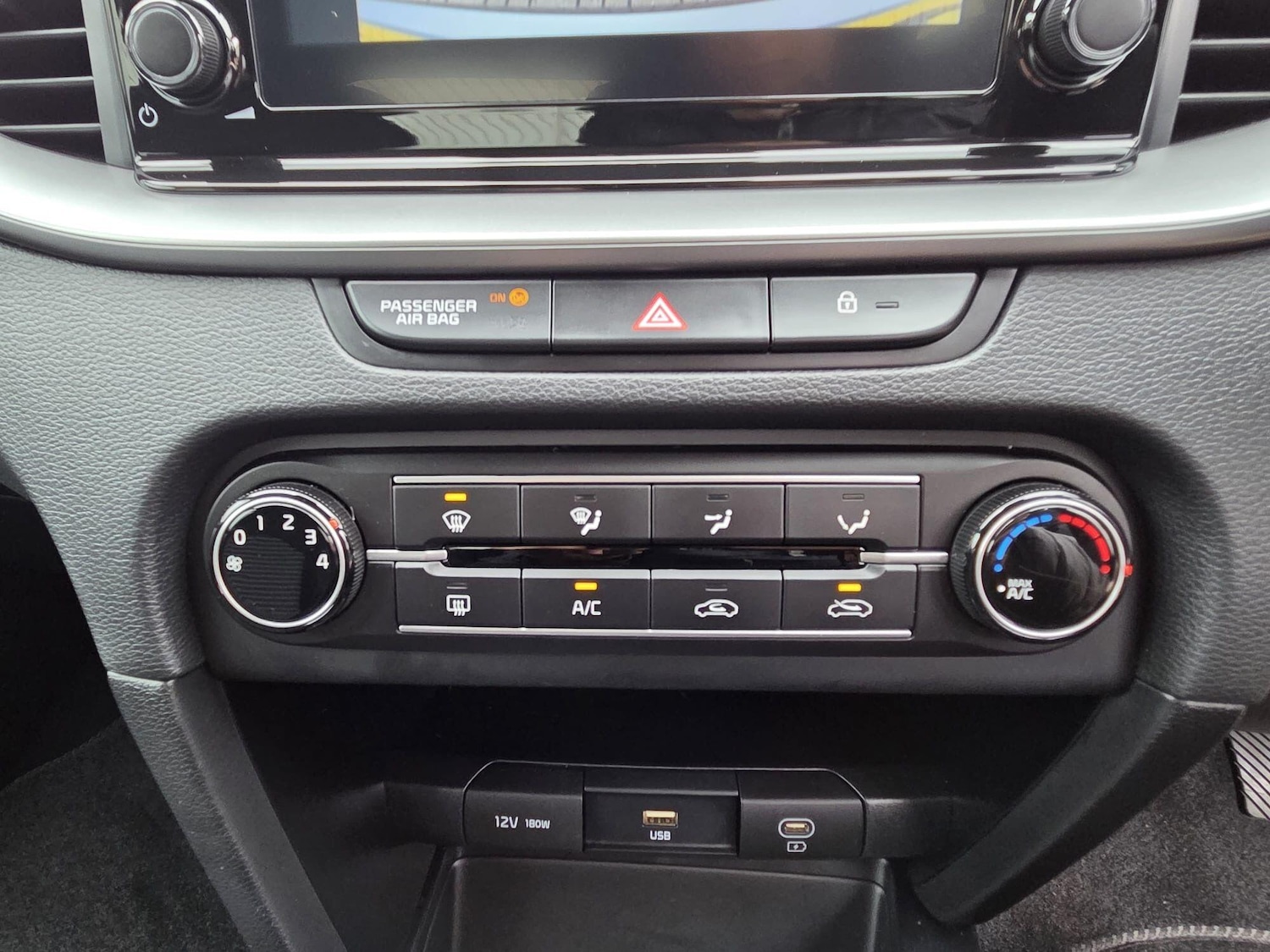 Used Kia XCeed 2023 for sale - 78170638: Photo 29