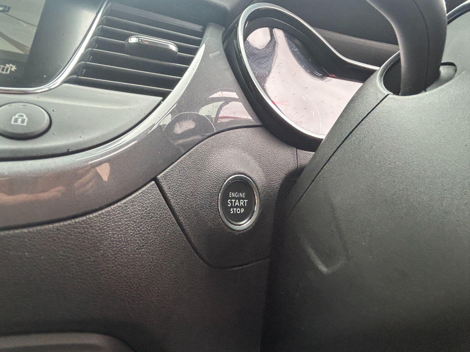 Used Vauxhall Crossland 2022 for sale - 76607566: Photo 29