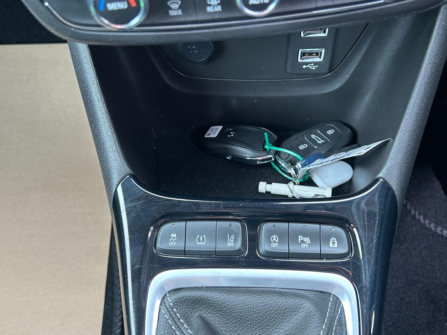 Used Vauxhall Crossland 2022 for sale - 76607566: Photo 31