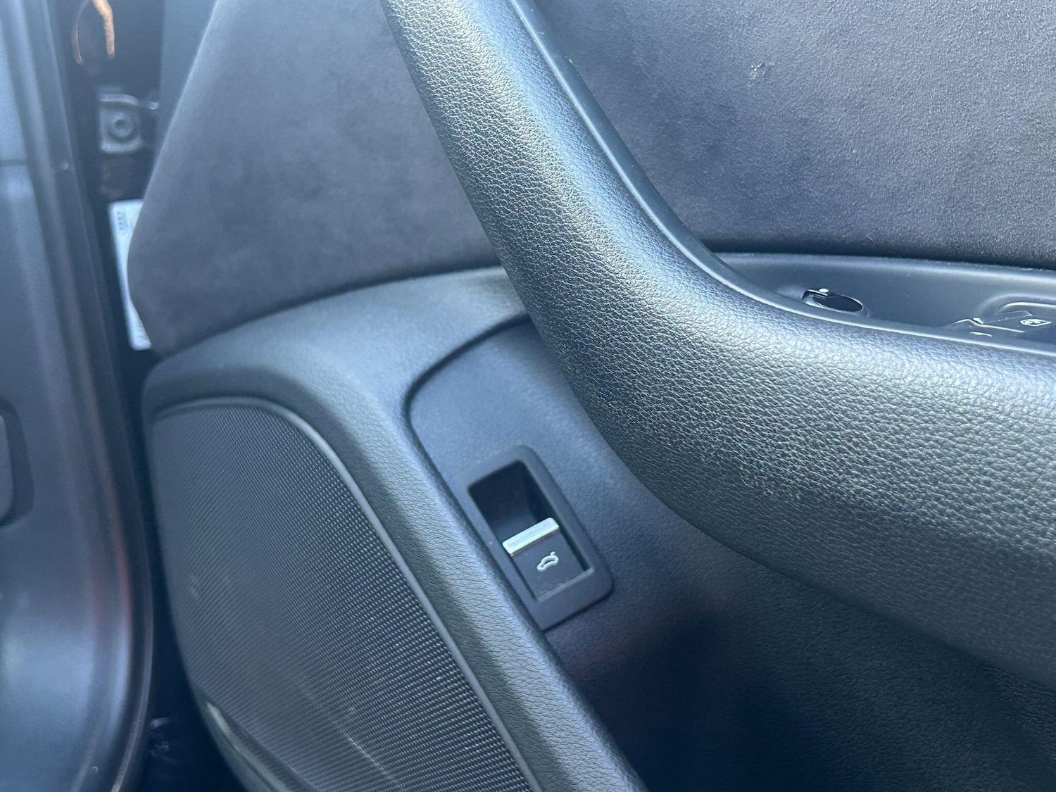 Used Audi A4 2019 for sale - 76988268: Photo 37