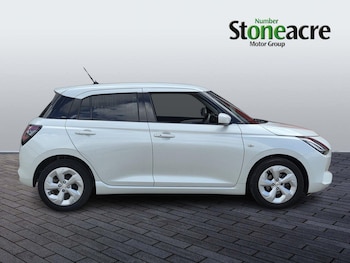 Used Suzuki Swift 2024 for sale - 78170121: Photo