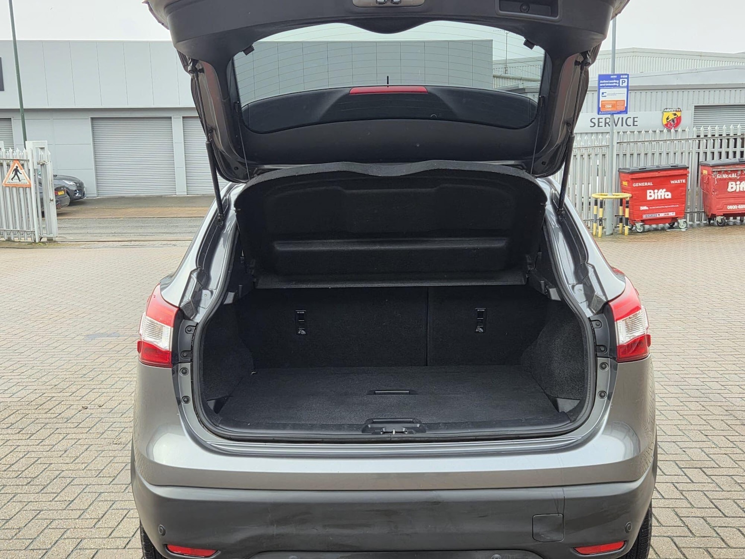 Used Nissan Qashqai 2016 for sale - 77768249: Photo 10