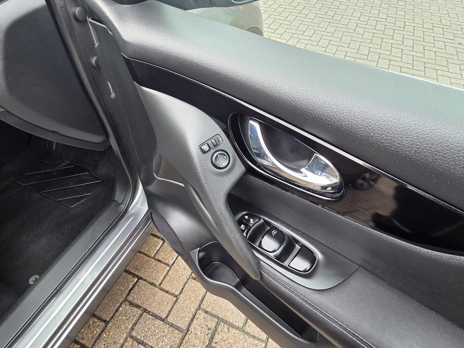 Used Nissan Qashqai 2016 for sale - 77768249: Photo 16