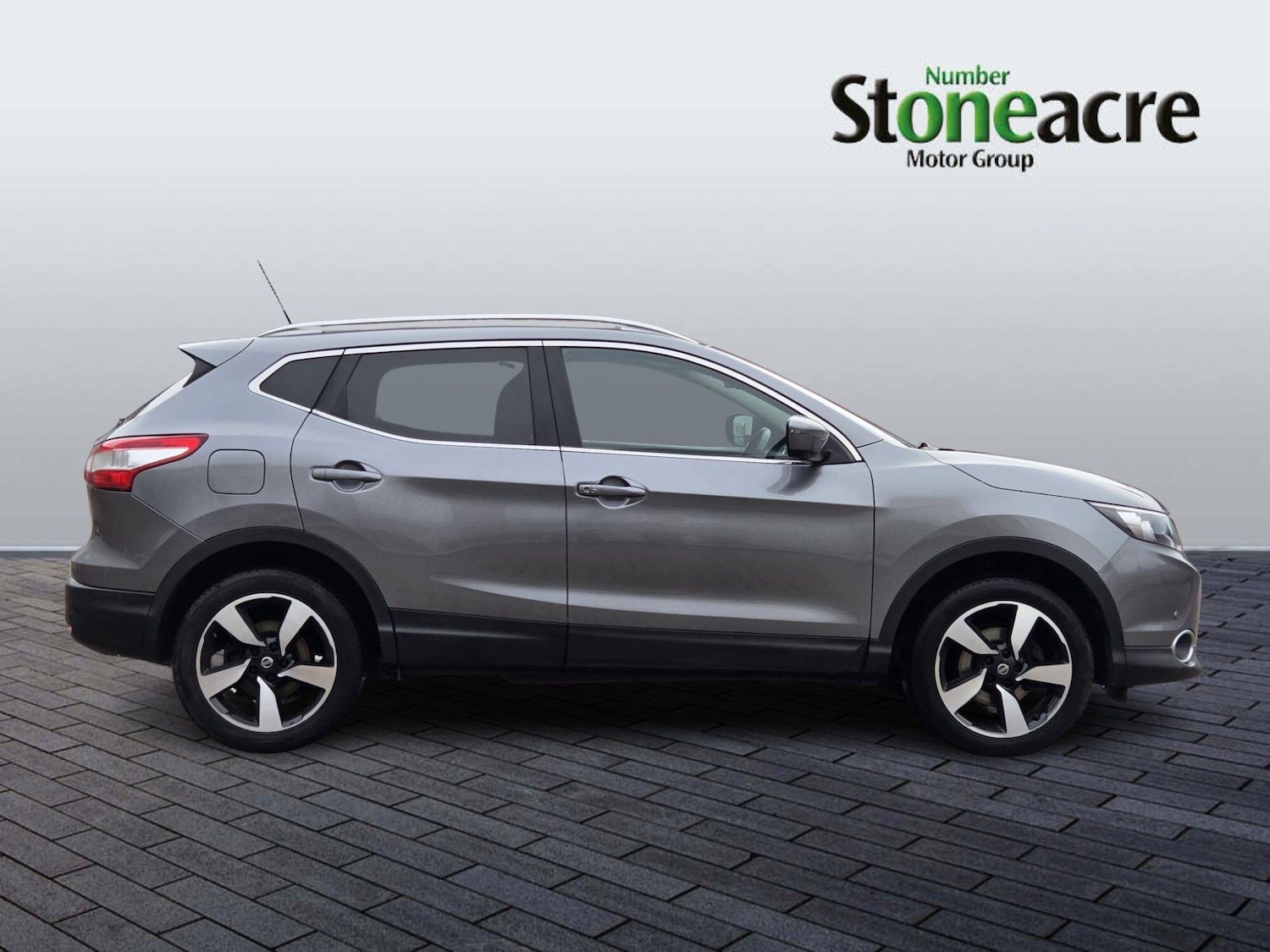 Used Nissan Qashqai 2016 for sale - 77768249: Photo 2