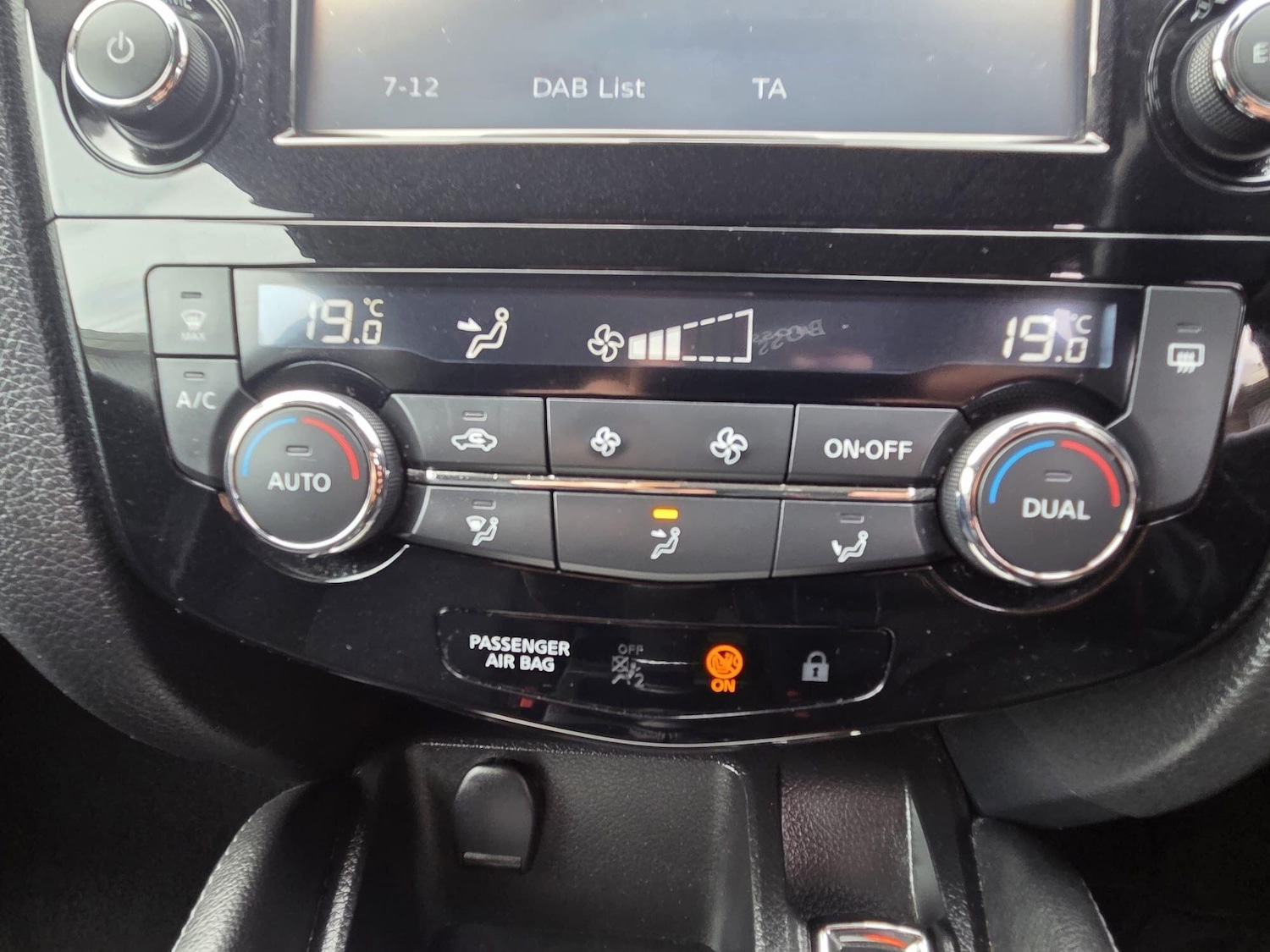 Used Nissan Qashqai 2016 for sale - 77768249: Photo 24