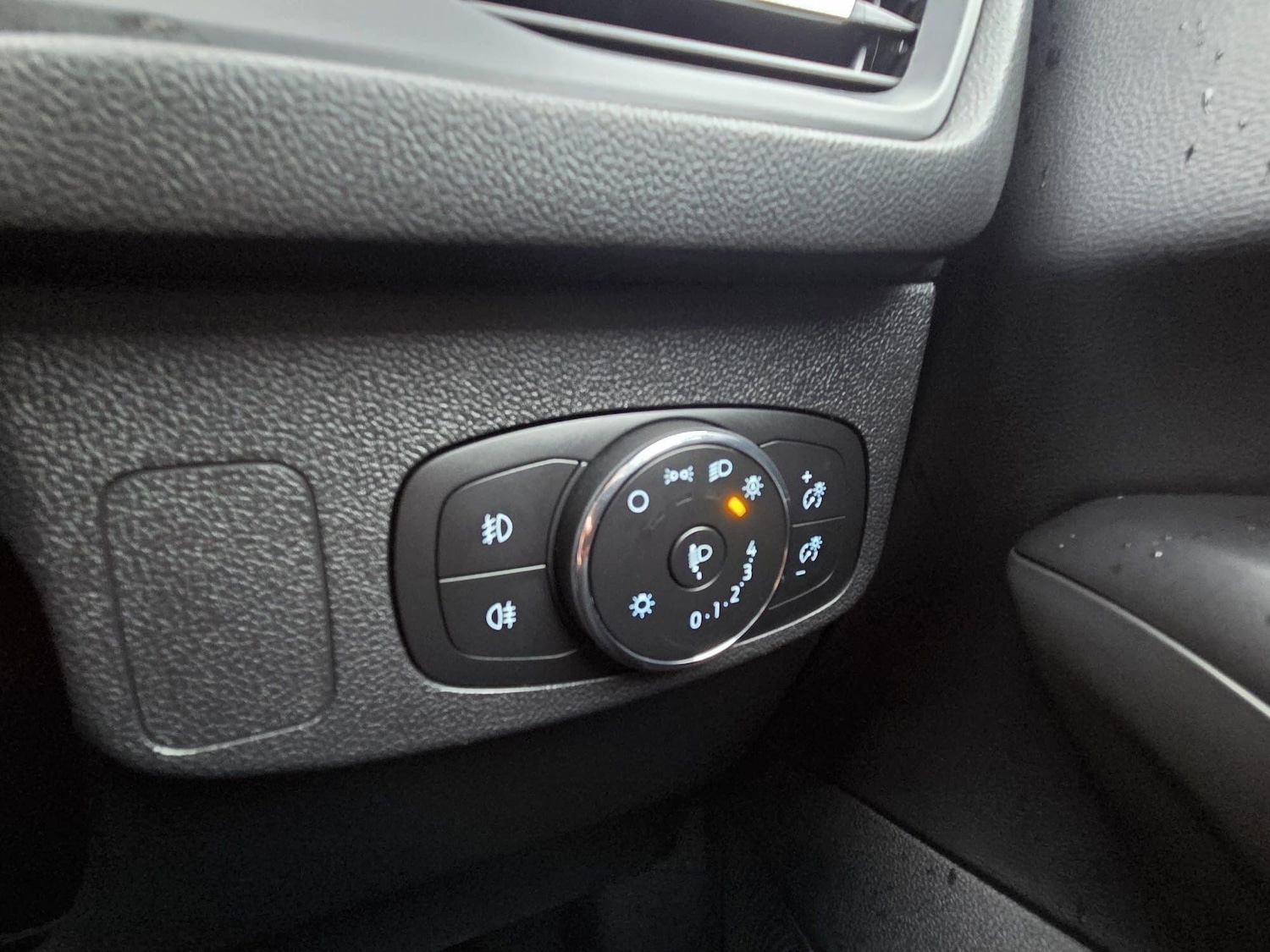 Used Ford Focus 2023 for sale - 78147776: Photo 18