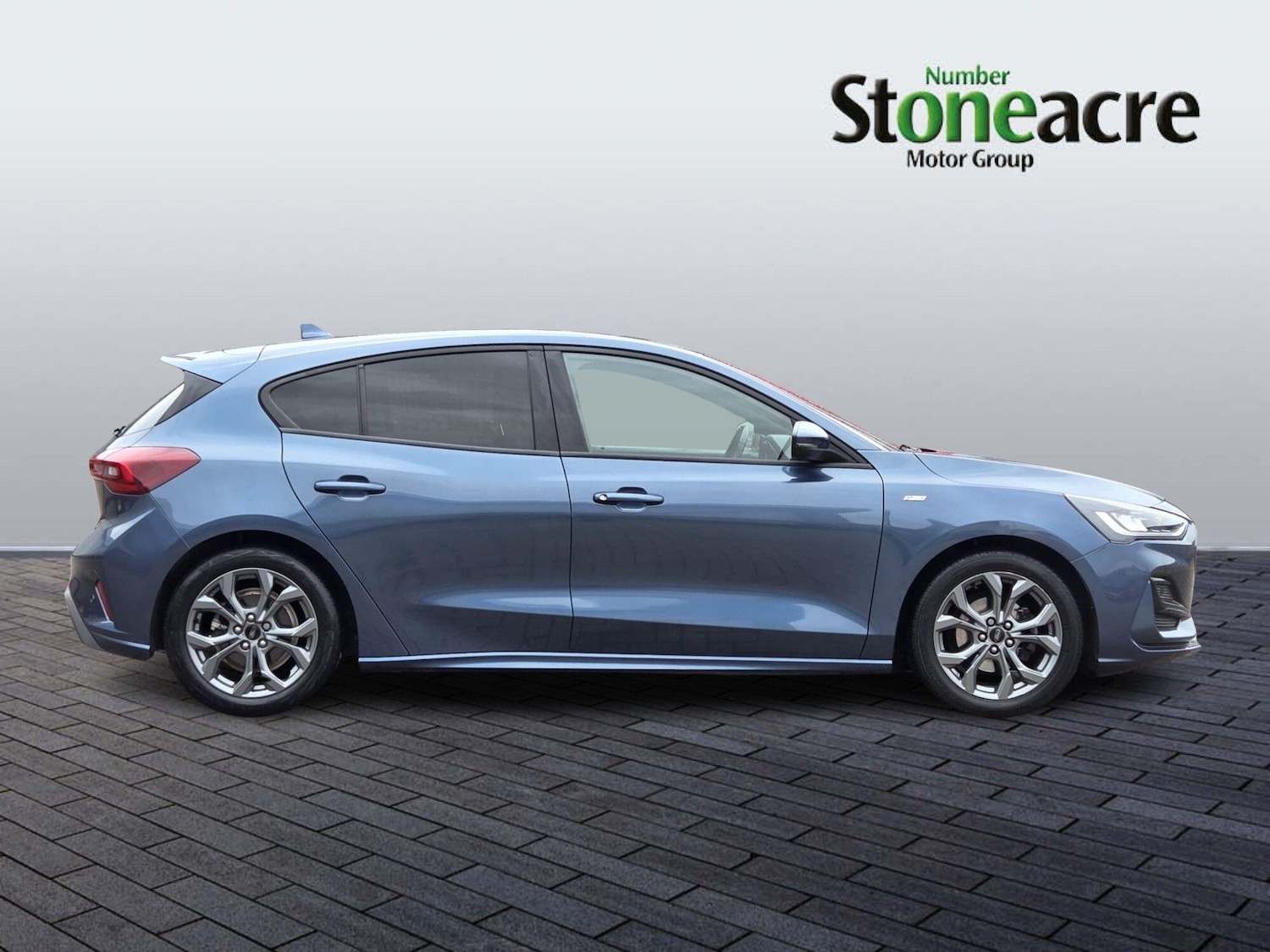 Used Ford Focus 2023 for sale - 78147776: Photo 2