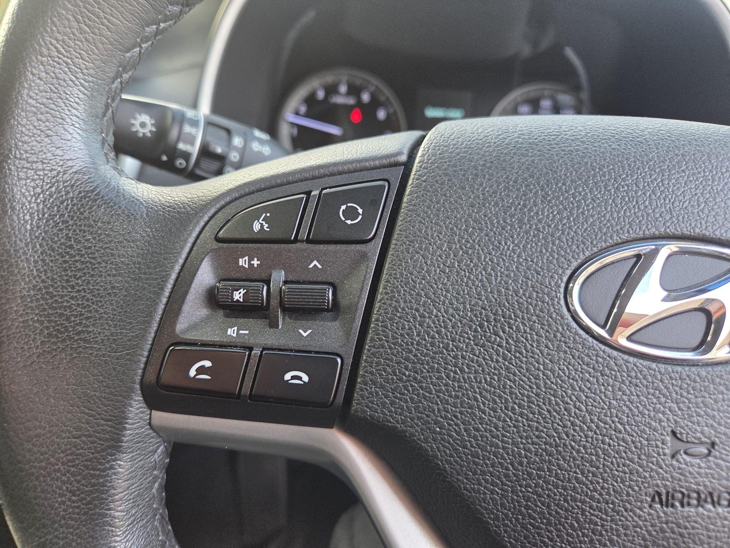 Used Hyundai TUCSON 2019 for sale - 76714437: Photo 19