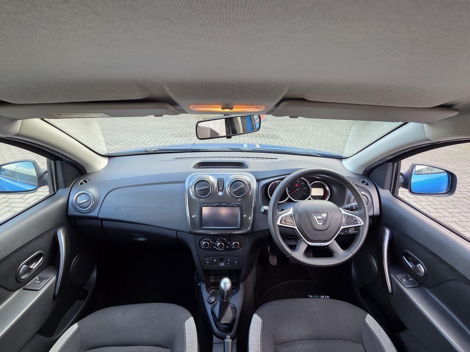 Used Dacia Sandero Stepway 2017 for sale - 77940476: Photo 15