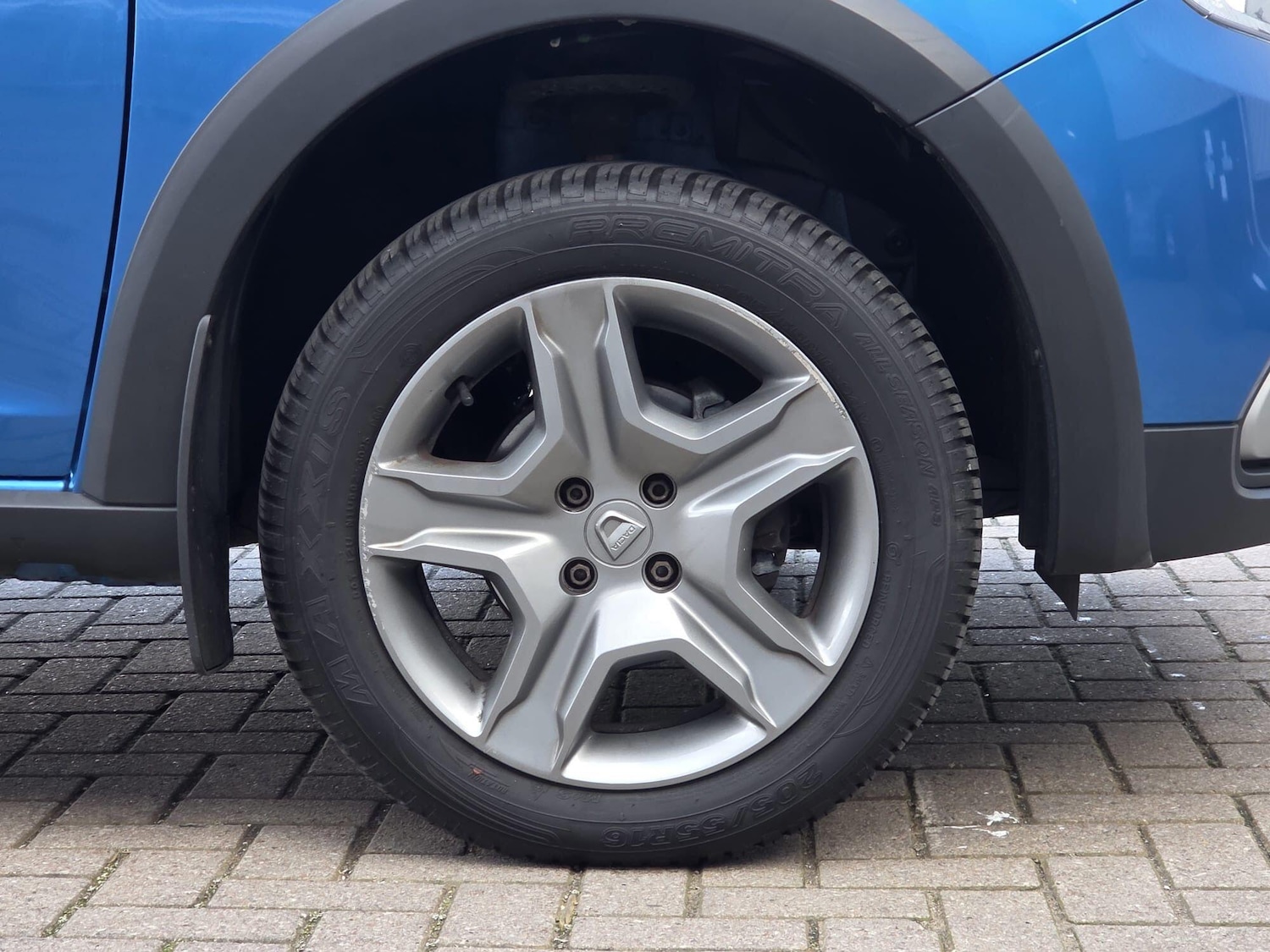 Used Dacia Sandero Stepway 2017 for sale - 77940476: Photo 9