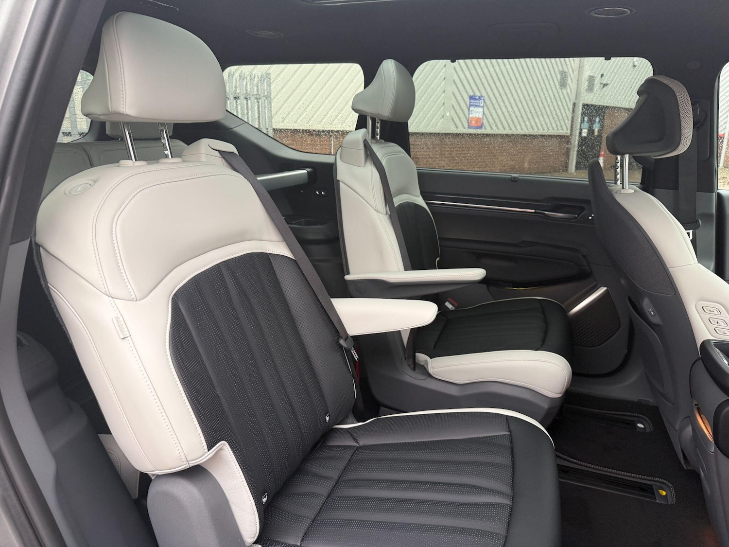 Used Kia EV9 2025 for sale - 76832454: Photo 16