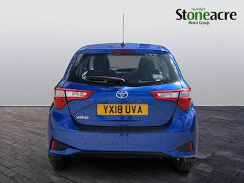 Used Toyota Yaris 2018 for sale - 79609109: Photo