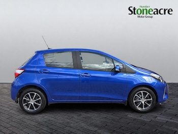 Used Toyota Yaris 2018 for sale - 79609109: Photo