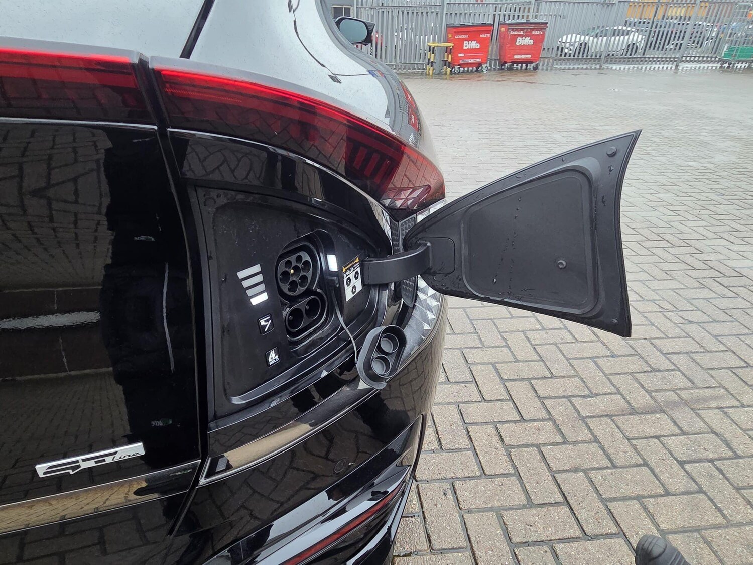 Used Kia EV6 2024 for sale - 77970659: Photo 10