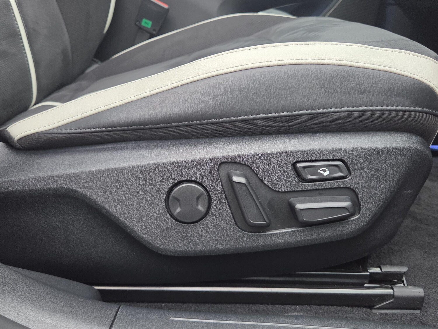 Used Kia EV6 2024 for sale - 77970659: Photo 22