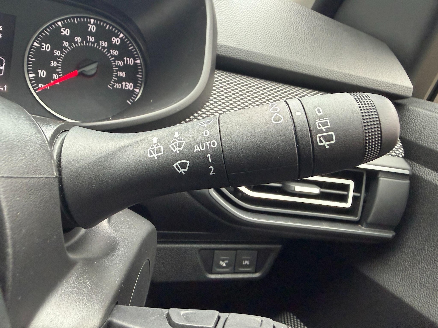 Used Dacia Sandero 2023 for sale - 77657774: Photo 18