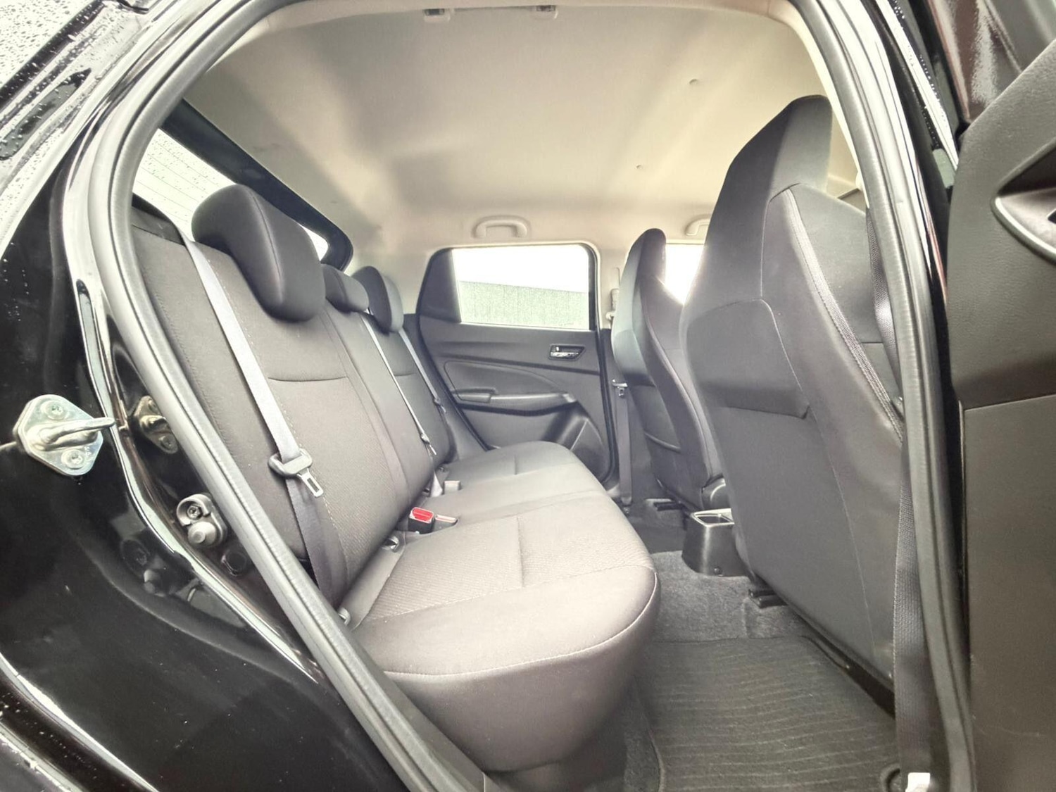 Used Suzuki Swift 2023 for sale - 76771890: Photo 11