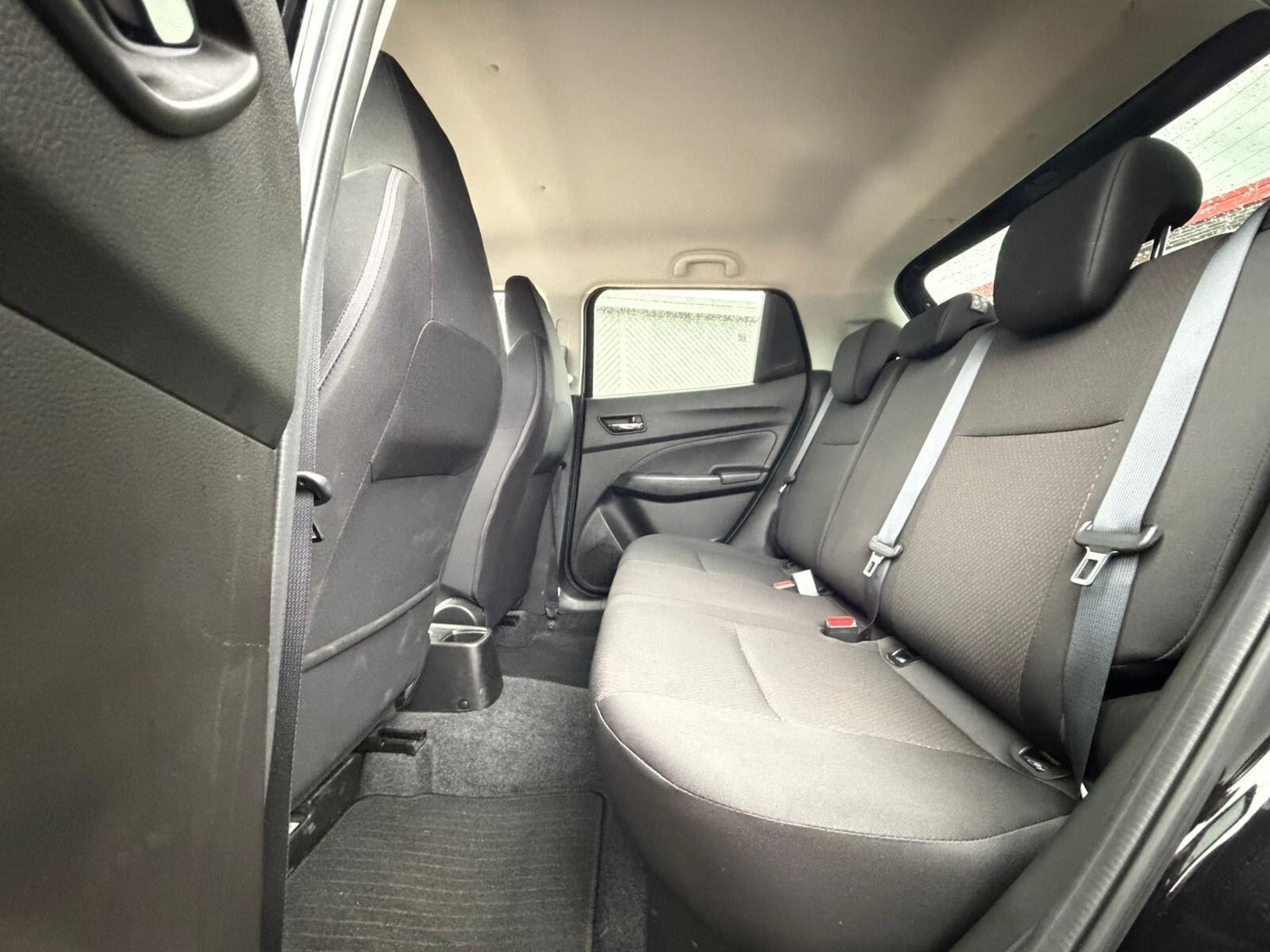 Used Suzuki Swift 2023 for sale - 76771890: Photo 12