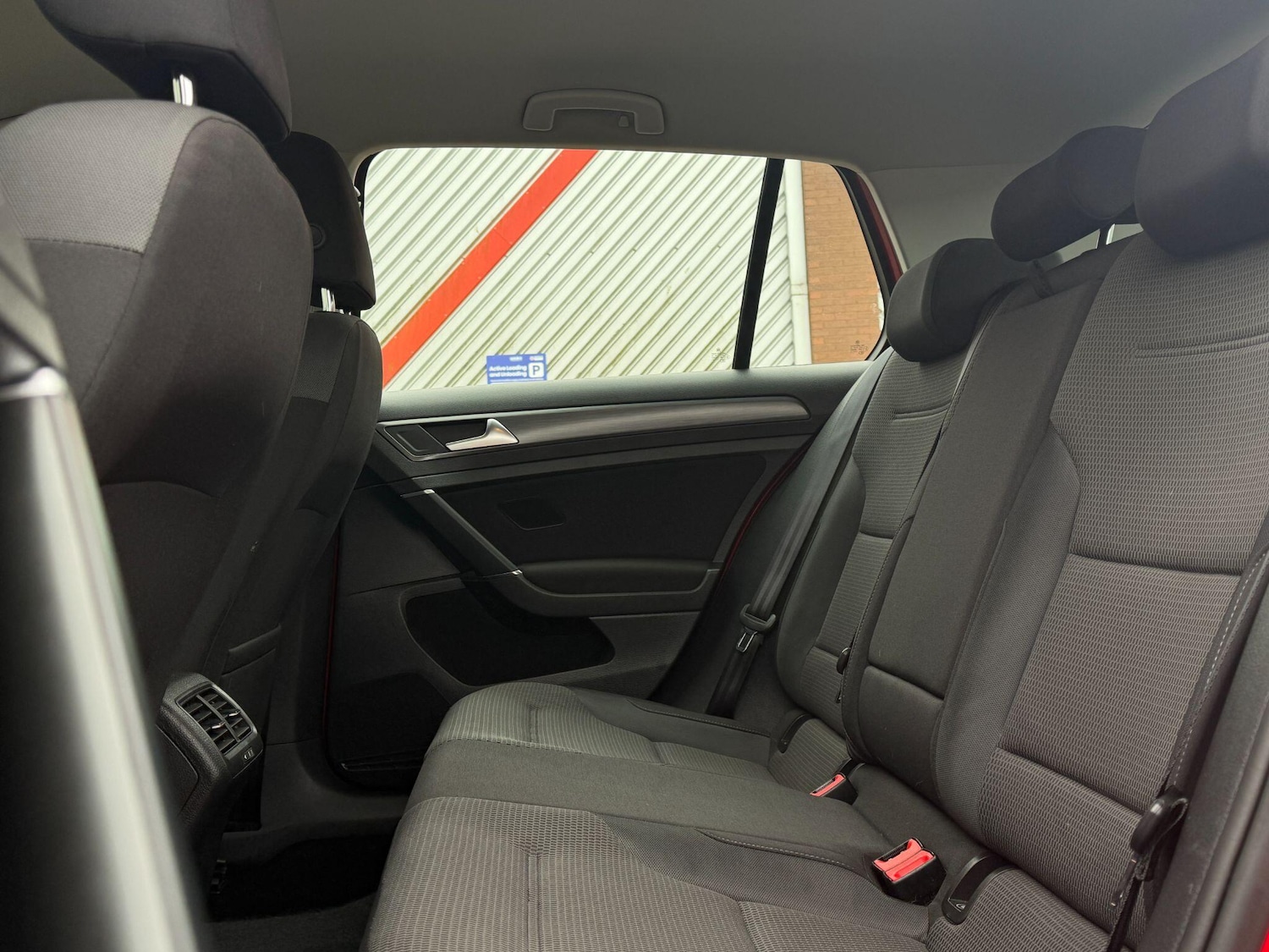 Used Volkswagen Golf 2017 for sale - 77230058: Photo 11