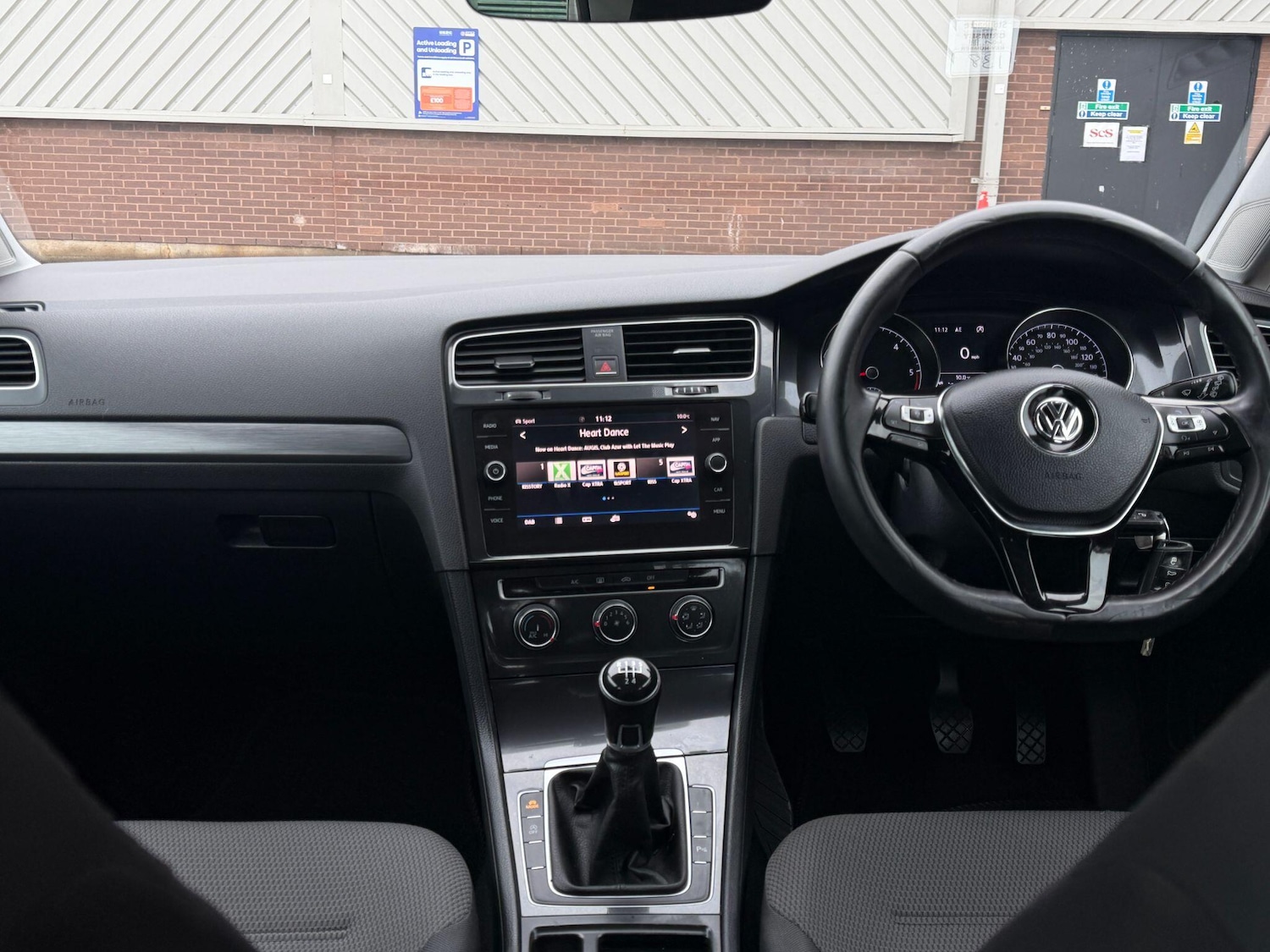 Used Volkswagen Golf 2017 for sale - 77230058: Photo 12