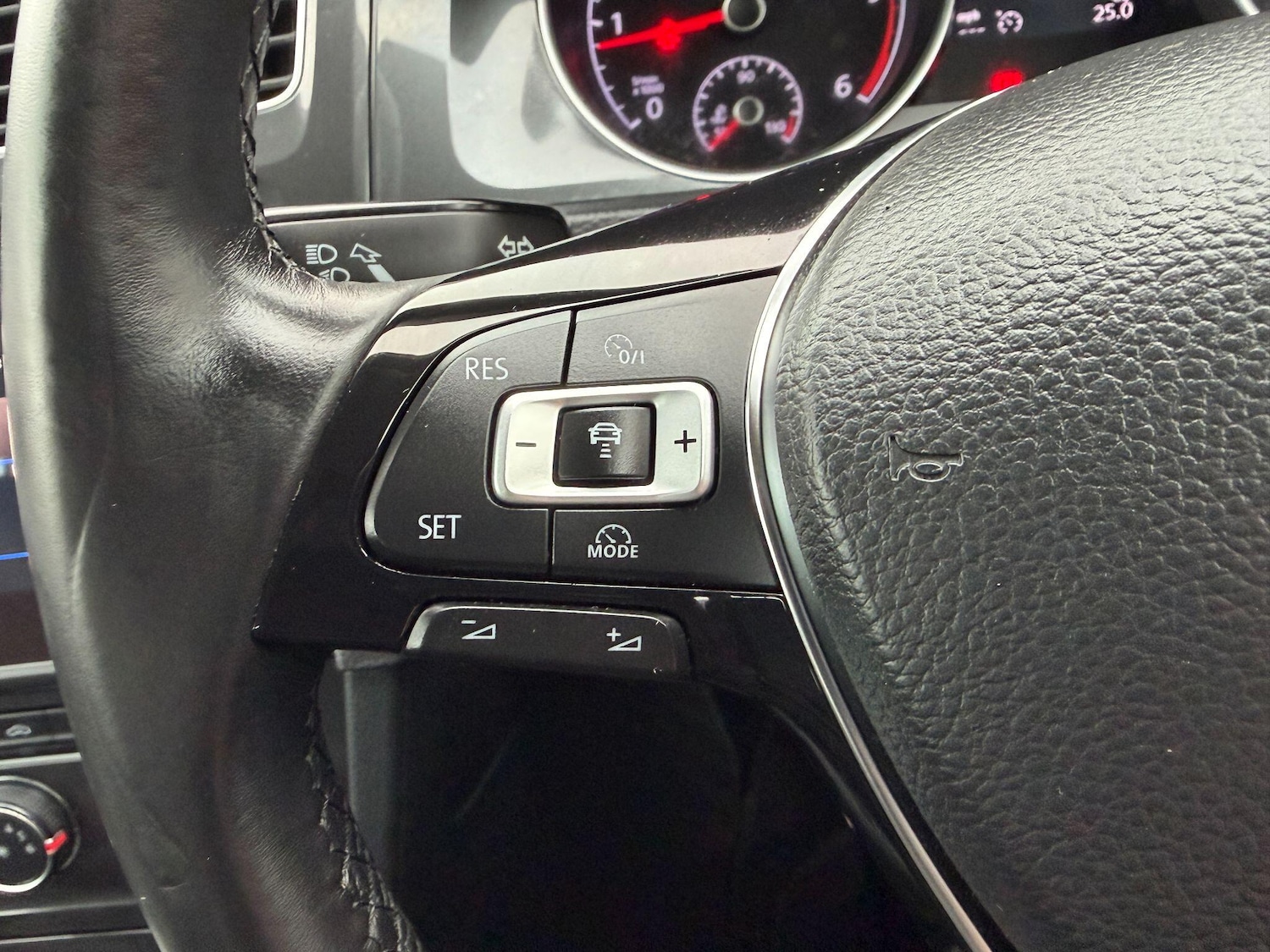 Used Volkswagen Golf 2017 for sale - 77230058: Photo 17