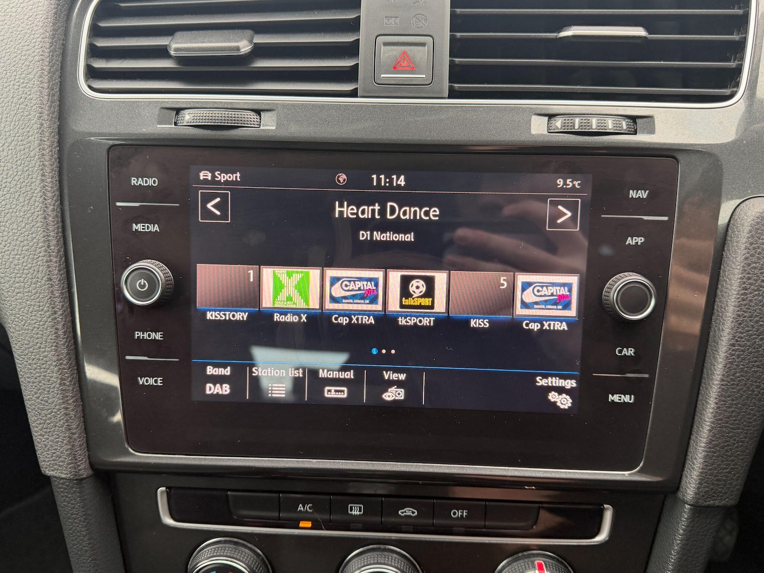 Used Volkswagen Golf 2017 for sale - 77230058: Photo 24