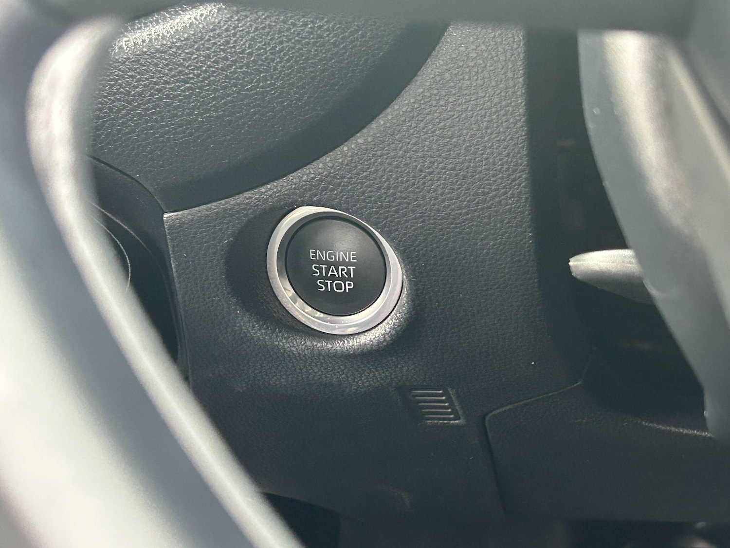 Used Toyota Aygo X 2023 for sale - 76688802: Photo 25