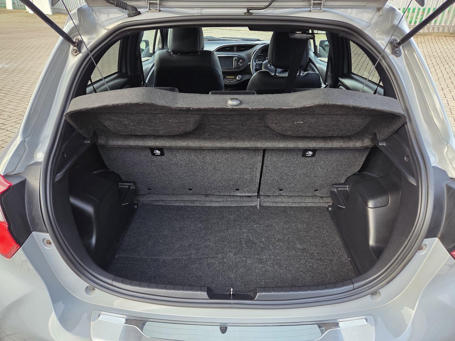 Used Toyota Yaris 2020 for sale - 76715311: Photo 11