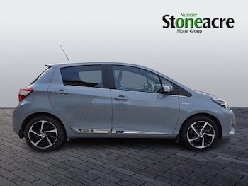 Used Toyota Yaris 2020 for sale - 76715311: Photo