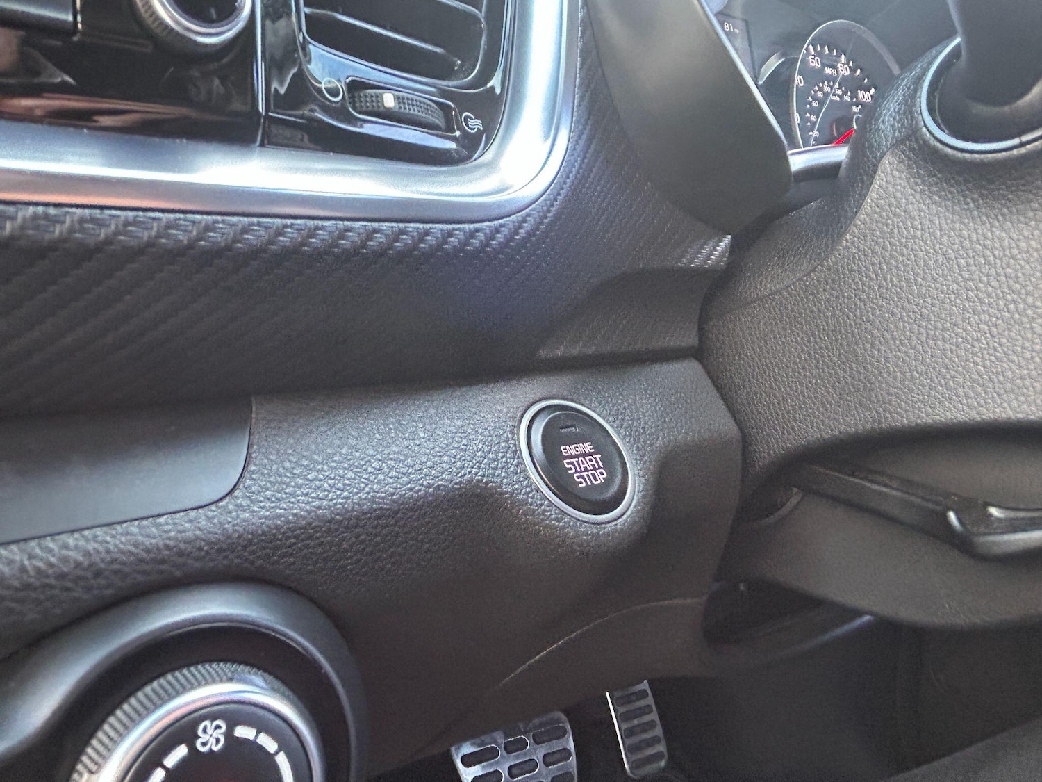 Used Kia Stonic 2023 for sale - 76377917: Photo 25
