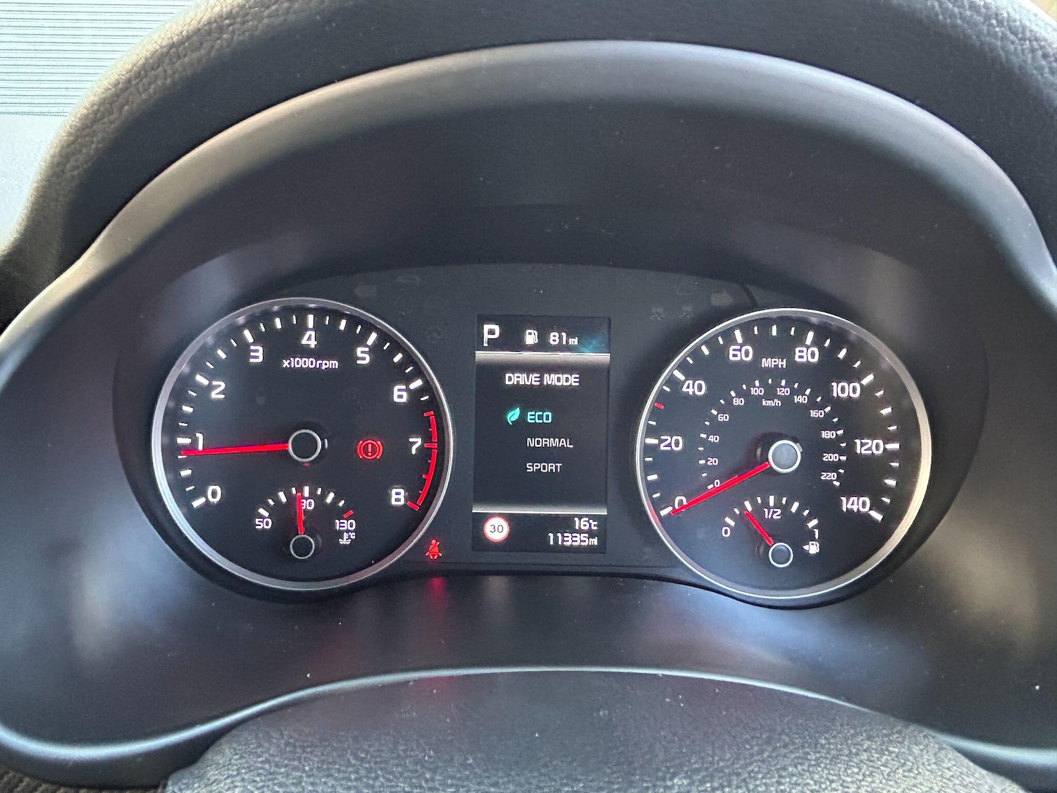 Used Kia Stonic 2023 for sale - 76377917: Photo 34