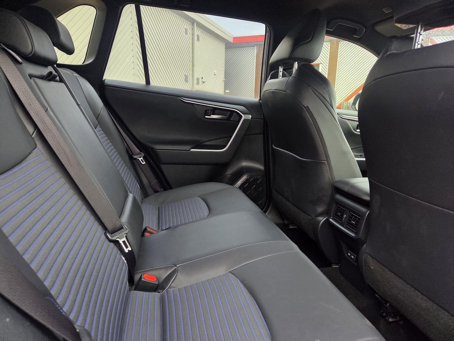 Used Toyota RAV4 2023 for sale - 76743098: Photo 12