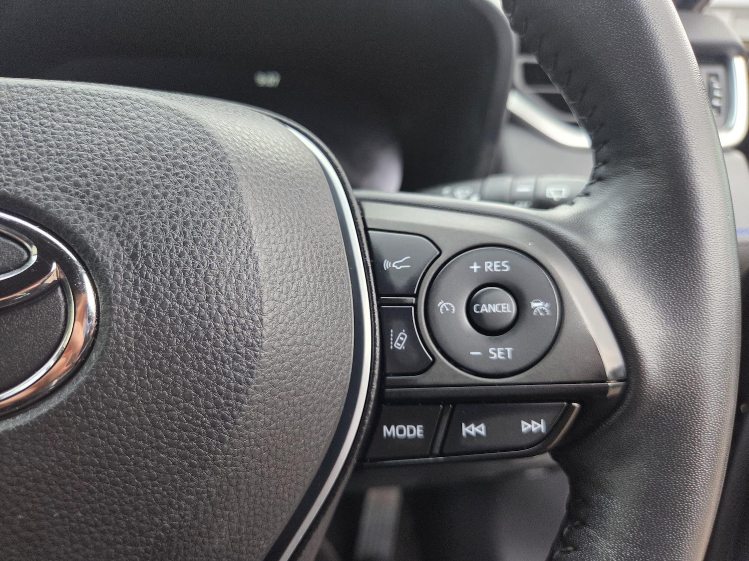 Used Toyota RAV4 2023 for sale - 76743098: Photo 18