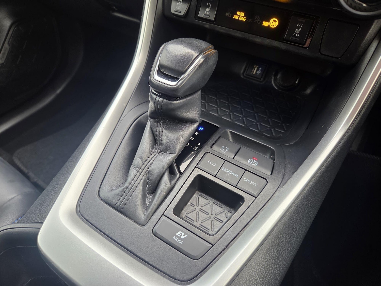 Used Toyota RAV4 2023 for sale - 76743098: Photo 23