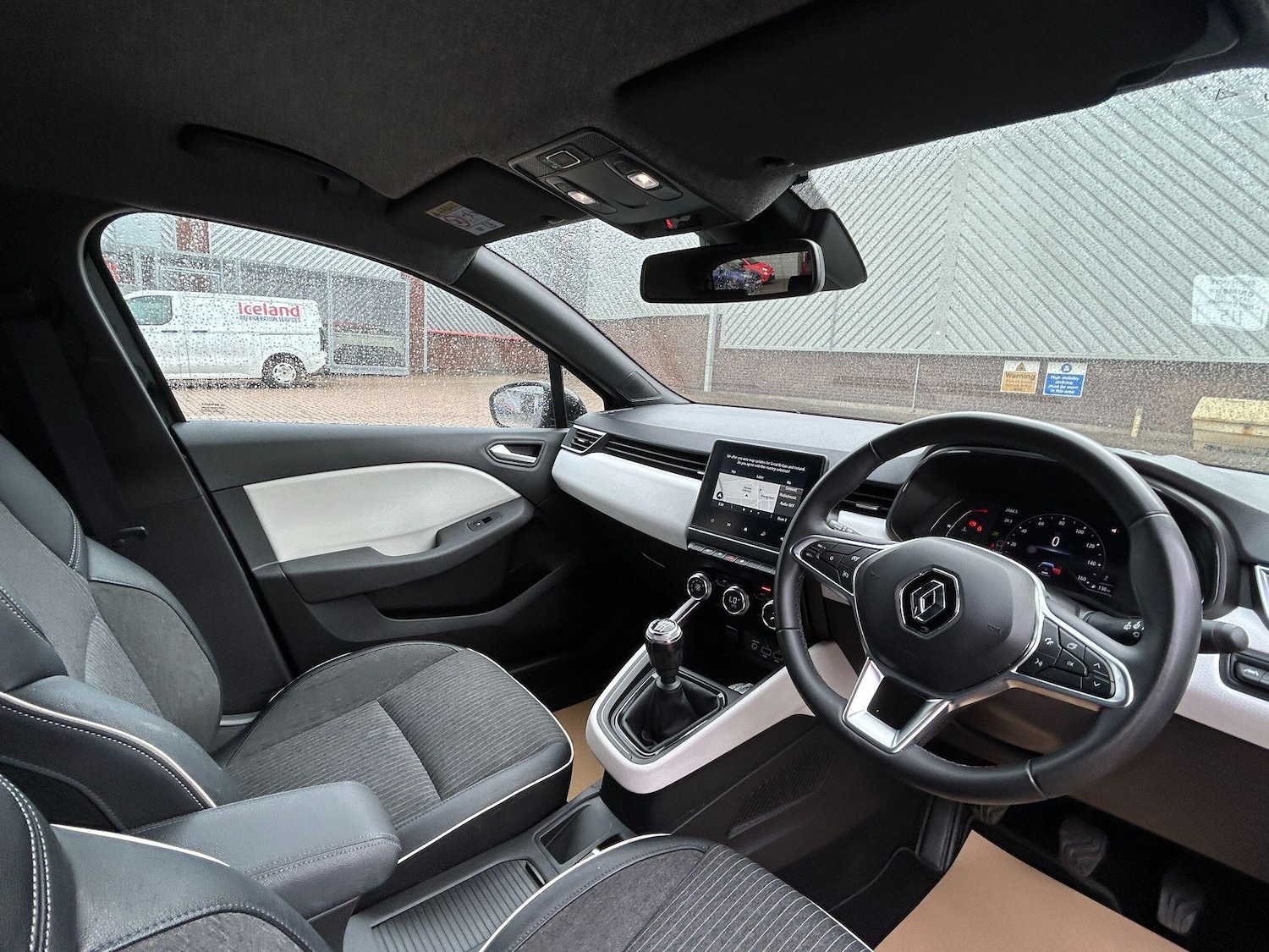 Used Renault Clio 2023 for sale - 76457580: Photo 16